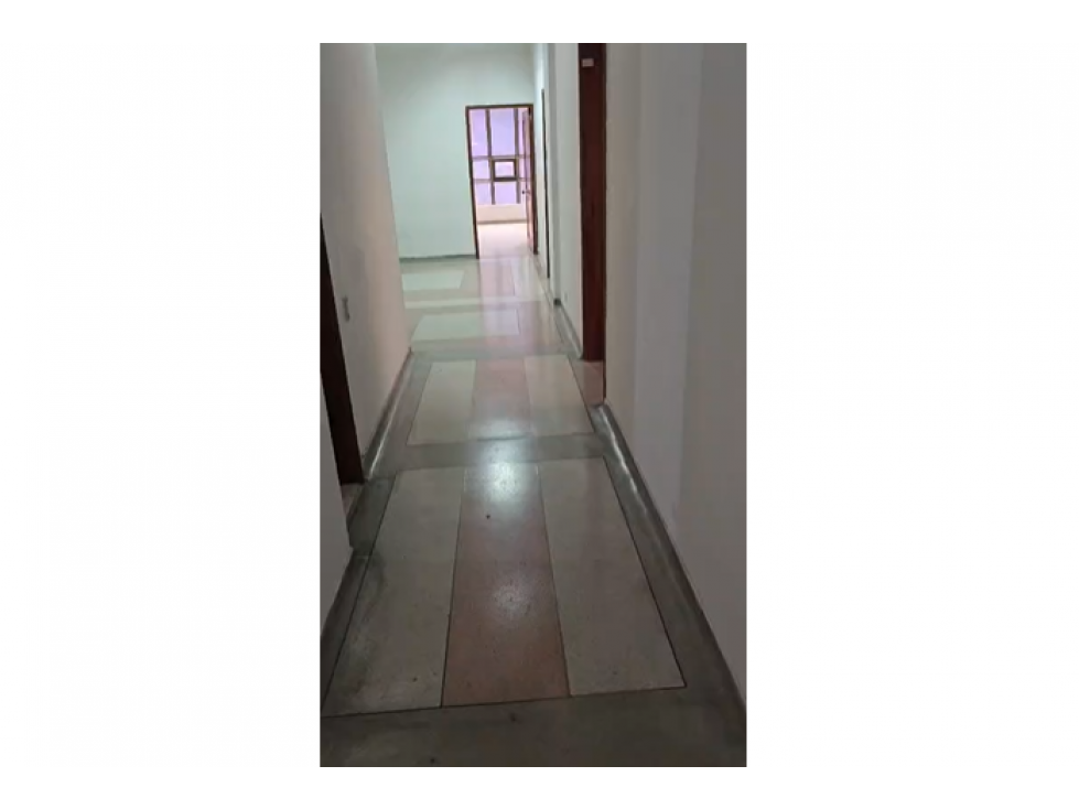 EN VENTA OFICINAS EN CENTRO PEREIRA