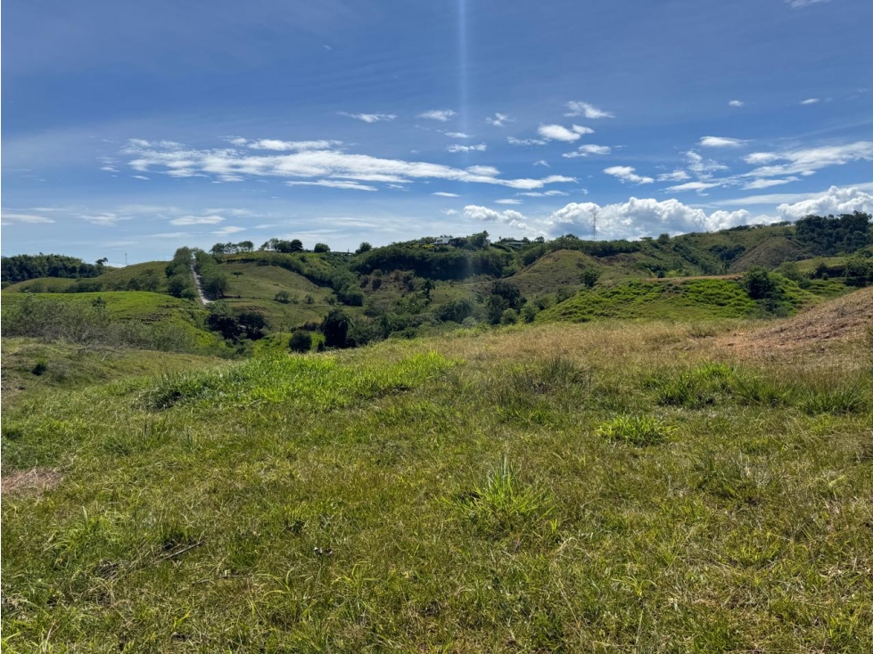 EN VENTA LOTE EN CONDOMINIO CERRITOS PEREIRA — foto 2