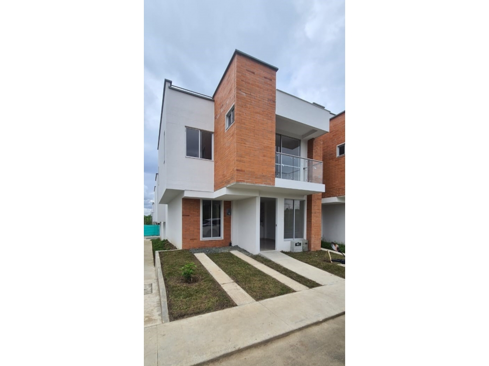 EN VENTA CASA ESQUINERA CON TERRAZA EN CONJUNTO SECTOR GALICIA PEREIRA