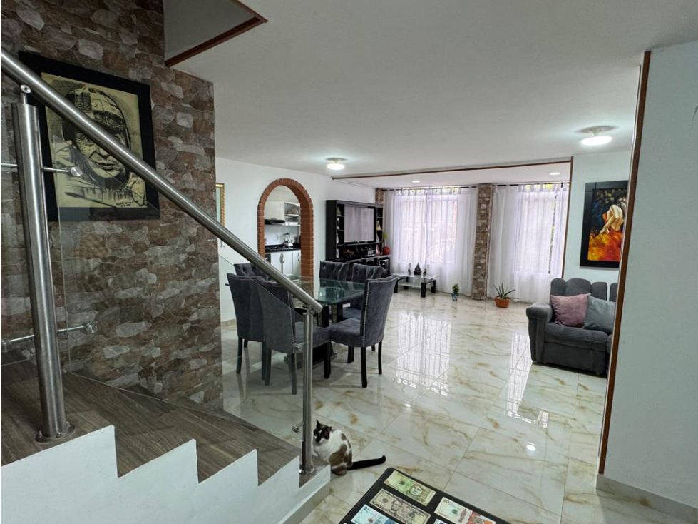 EN VENTA CASA AMOBLADA EN LOS MOLINOS DOSQUEBRADAS