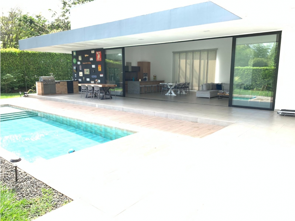 EN VENTA CASA CAMPESTRE SECTOR VÍA CERRITOS EL TIGRE PEREIRA