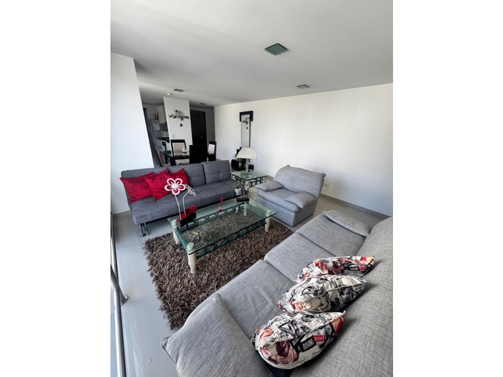 EN VENTA APARTAMENTO PINARES PEREIRA