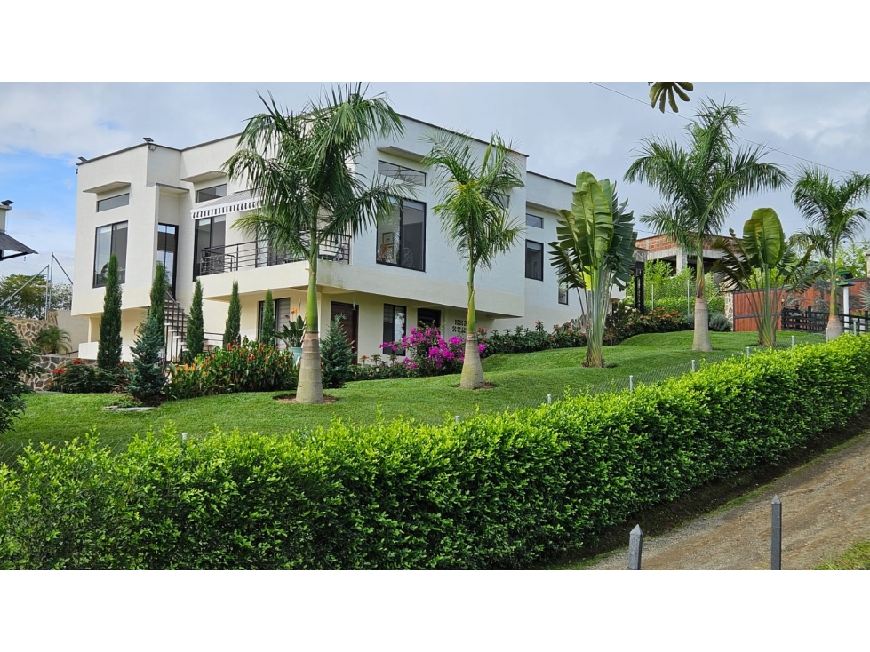 EN VENTA CASA CAMPESTRE VÍA ALCALA