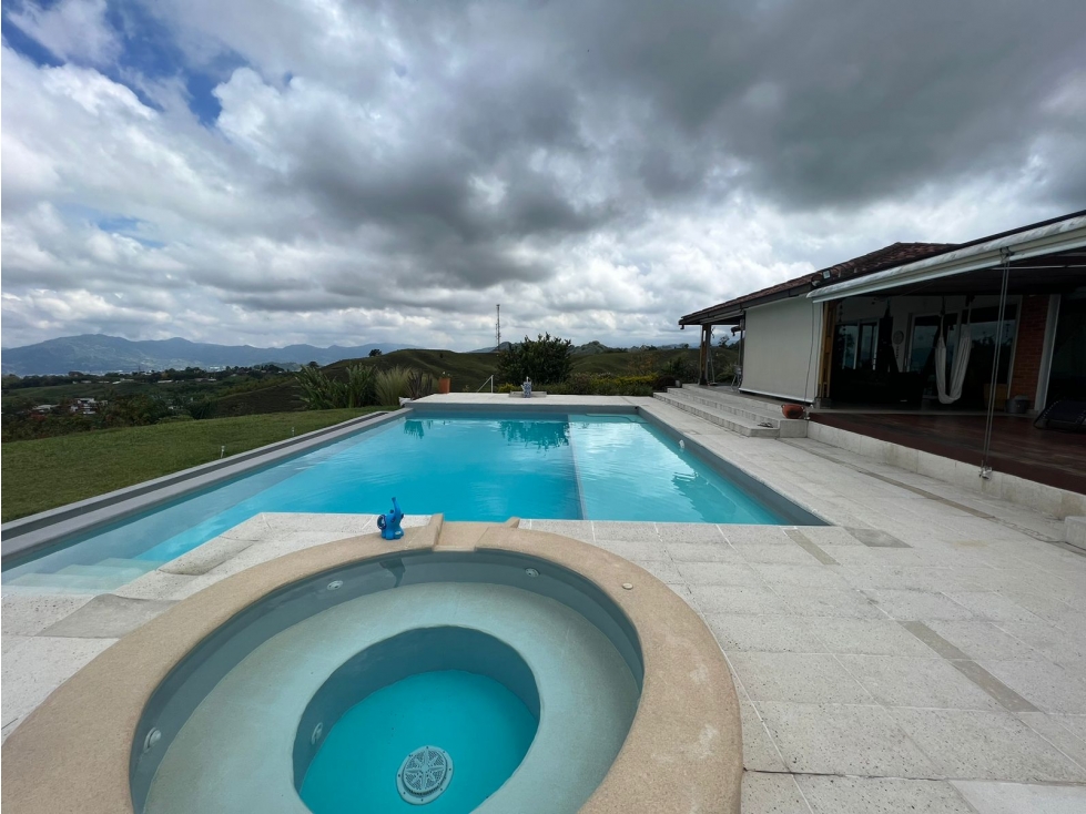 EN VENTA CASA CAMPESTRE CONDINA PEREIRA