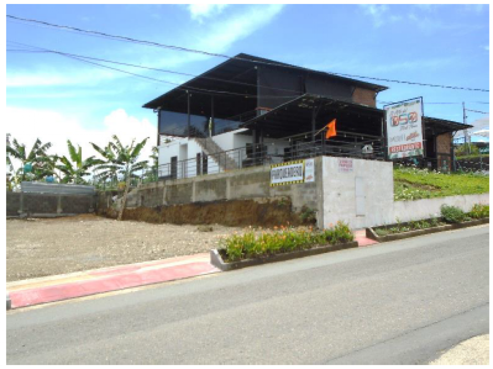 EN VENTA PROPIEDAD CON 6 LOCALES COMERCIALES EN BELALCAZAR CALDAS - 4