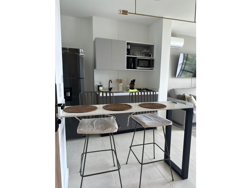 EN VENTA APARTAESTUDIO EN MALL COMERCIAL CERRITOS PEREIRA