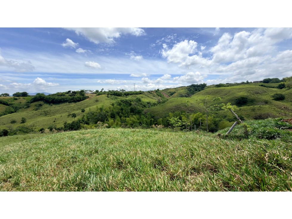 EN VENTA LOTE EN CERRITOS PEREIRA