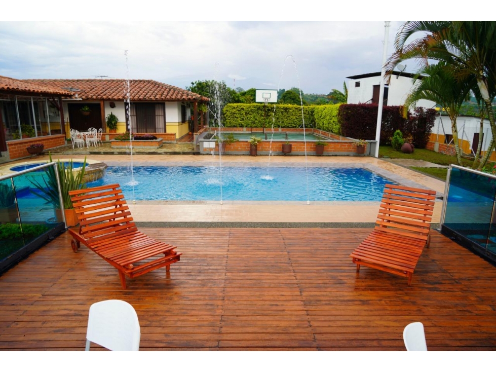 EN VENTA FINCA PRODUCTIVA CON CABAÑAS VIA ALTAGRACIA PEREIRA — foto 5