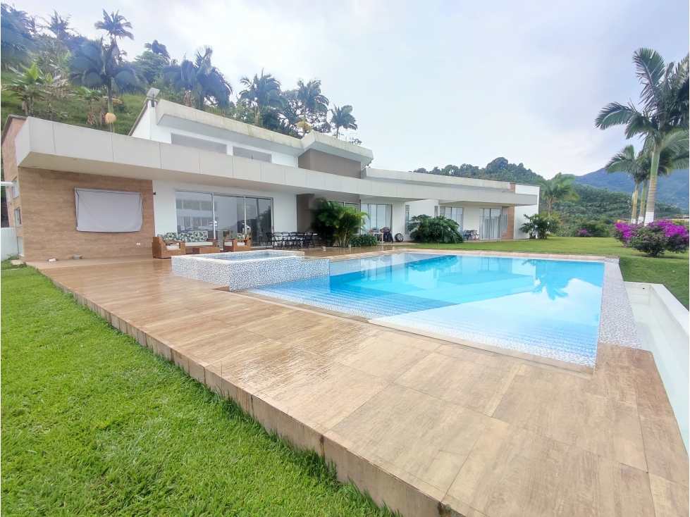 EN VENTA FINCA EN COMBIA PEREIRA