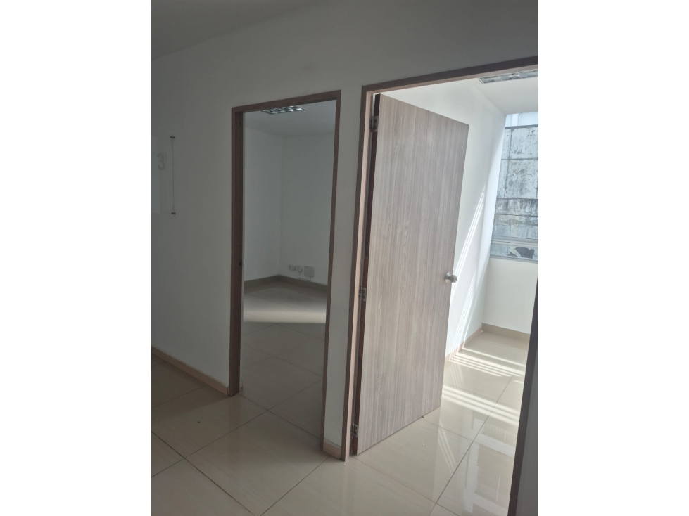 OFICINA EN ARRIENDO 39 M² Y 1 PARQUEADERO EN ALPES, PEREIRA — foto 6