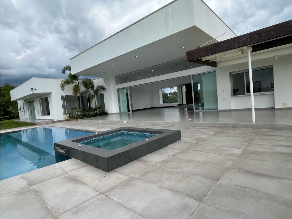 EN VENTA CASA CAMPESTRE EN ULLOA VALLE - 1