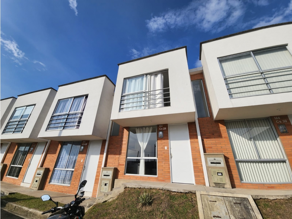 EN VENTA CASA EN MONTEBONITO - DOSQUEBRADAS