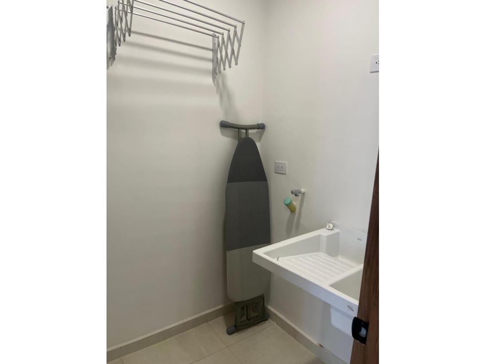EN VENTA APARTA SUITE CERRITOS MALL PARA RENTAS TURISTICAS — foto 6