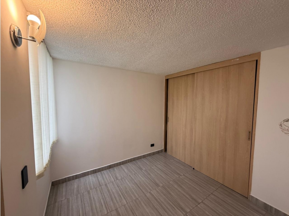 APARTAMENTO EN VENTA 2 HAB Y 48 M² EN POBLADO, PEREIRA — foto 2