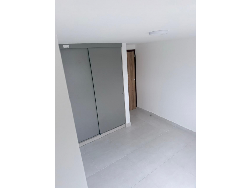 EN VENTA APARTAMENTO EN LA AV 30 DE AGOSTO PEREIRA — foto 5