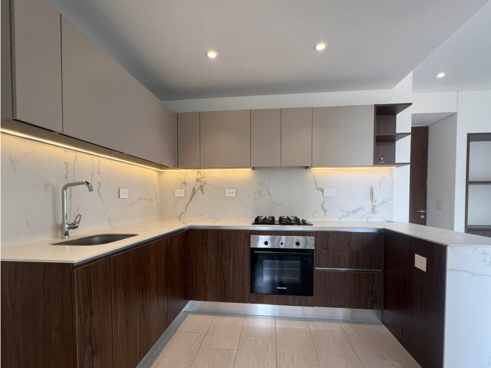 EN VENTA APARTAMENTO EN PINARES ALTO PEREIRA