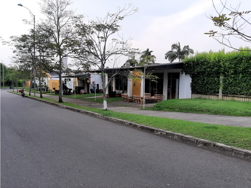 EN VENTA LOCAL COMERCIAL LA VILLA PEREIRA — foto 2