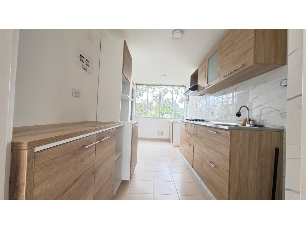 EN VENTA APARTAMENTO EN LA AVENIDA 30 DE AGSTO PEREIRA — foto 3