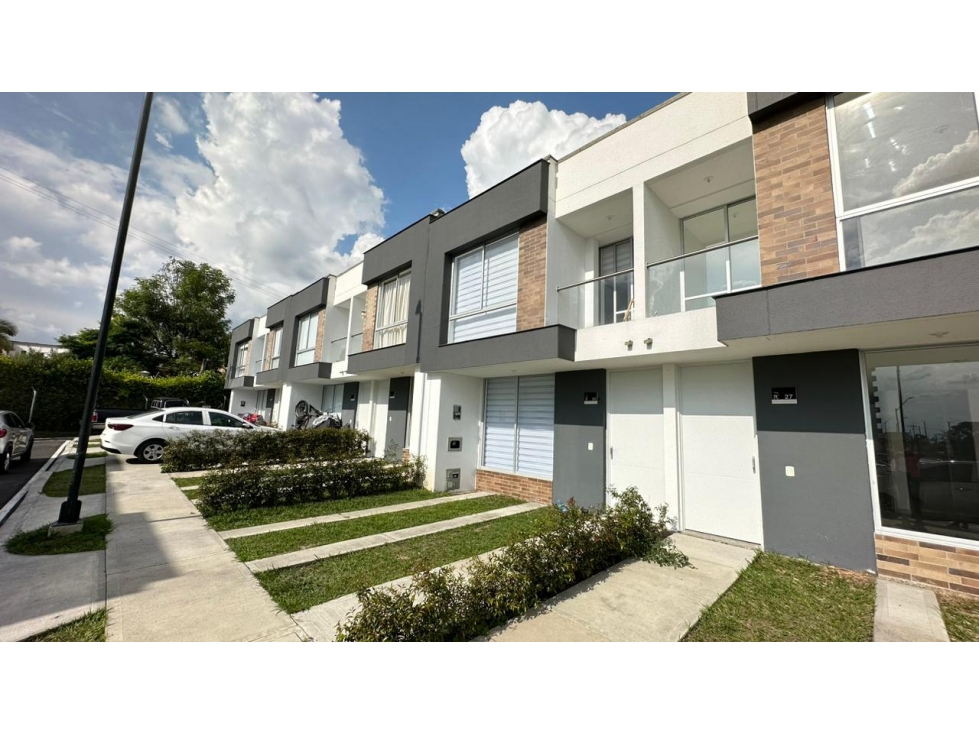 EN VENTA CASA EN CONDINA PEREIRA