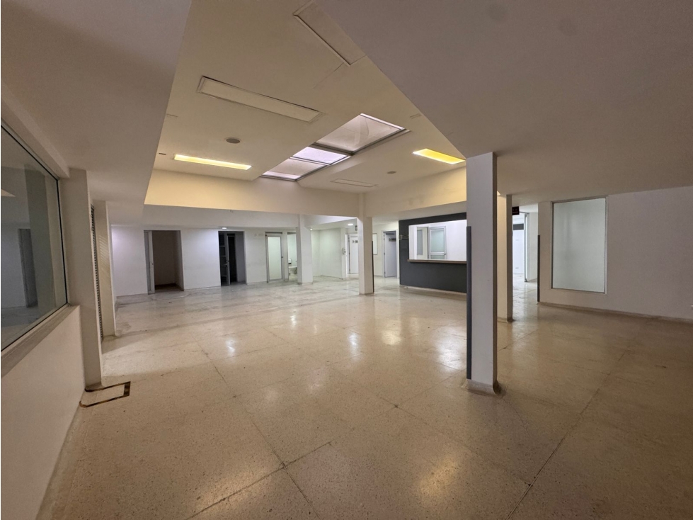 EN VENTA LOCAL COMERCIAL IDEAL PARA IPS ALAMOS PEREIRA