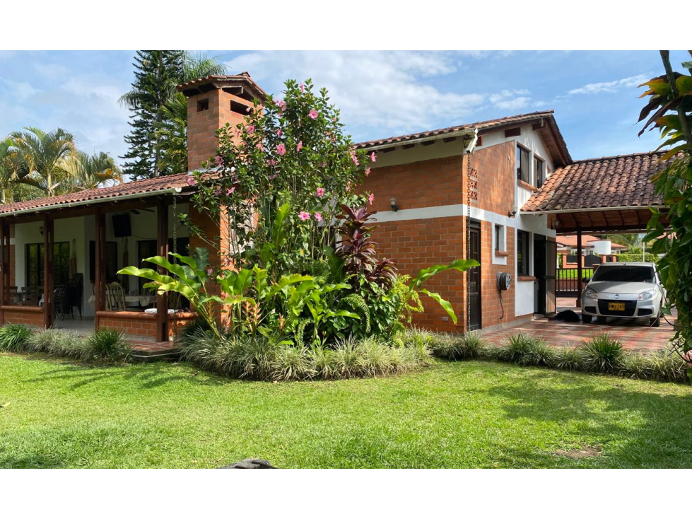 EN VENTA CASA CAMPESTRE EN CONODMINIO COMBIA PEREIRA