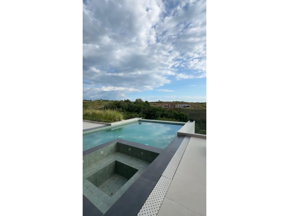 EN VENTA CASA CAMPESTRE LA MEJOR VISTA EN CERRITOS PEREIRA — foto 2