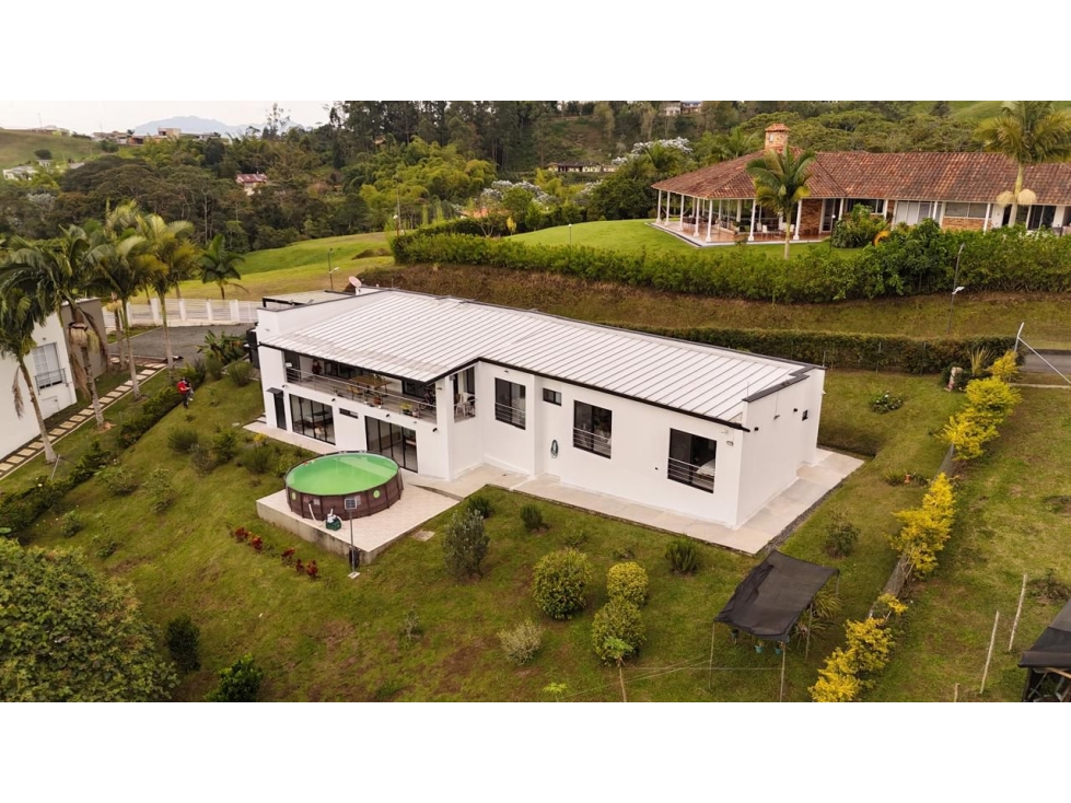 EN VENTA CASA CAMPESTRE CONDINA PEREIRA