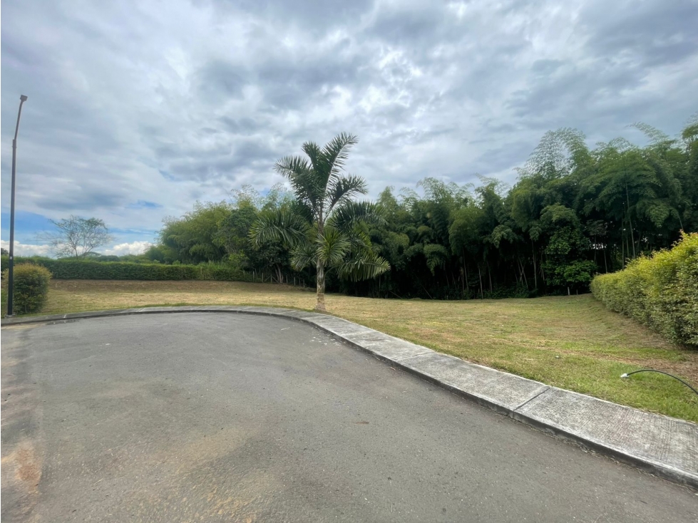 EN VENTA LOTE EN CONDIMINIO CAMPESTRE CERRITOS PEREIRA