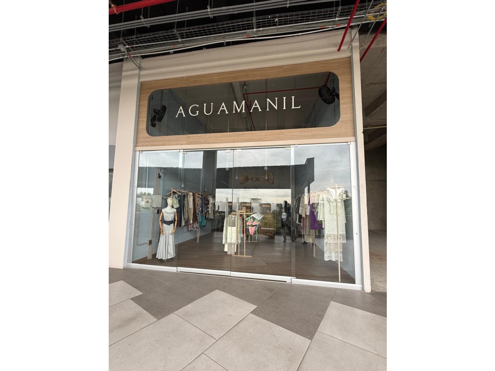 EN VENTA LOCAL EN CERRITOS PEREIRA