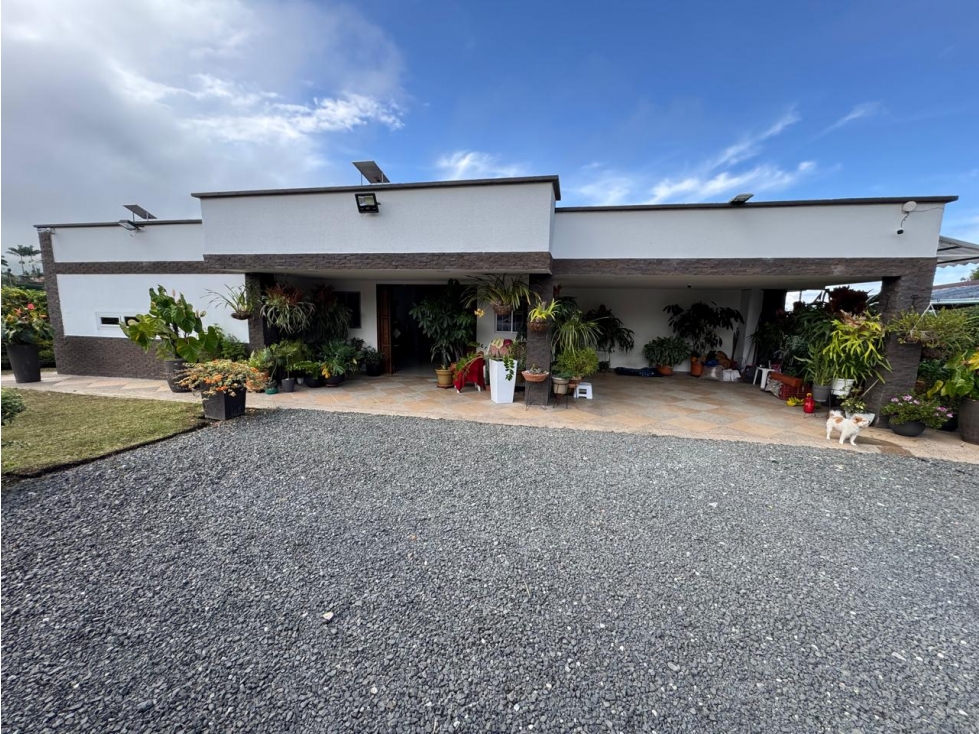 EN VENTA CASA CAMPESTRE AMOBLADA EN SANTA ROSA DE CABAL VEREDA GUACAS