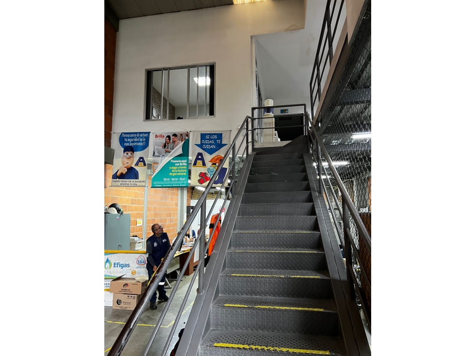 EN VENTA BODEGA LA MACARENA DOSQUEBRADAS - 3