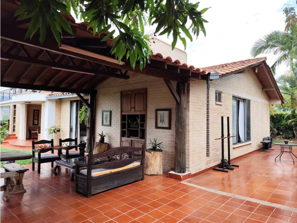 EN VENTA CASA CAMPESTRE SECTOR LA SALLE PEREIRA