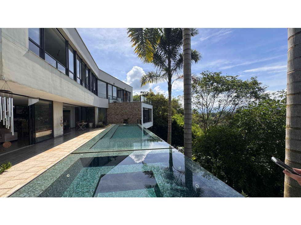 EN VENTA CASA CAMPESTRE CERRITOS PEREIRA