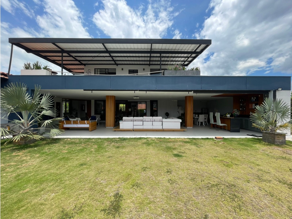 EN VENTA CASA CAMPESTRE CERRITOS PEREIRA