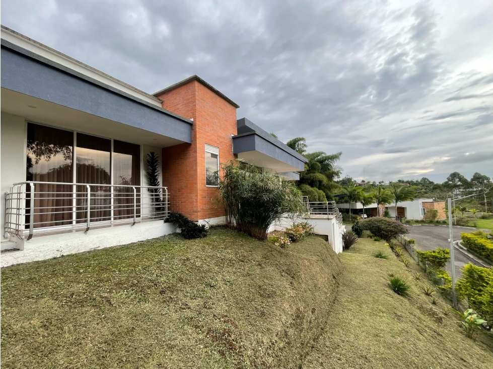 EN VENTA CASA CAMPESTRE CON 2 CASAS AUXILIARES VIA CONDINA PEREIRA — foto 6