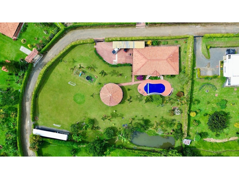 EN VENTA CASA CAMPESTRE VIA PEREIRA ALCALA — foto 2