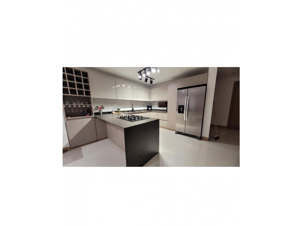 EN VENTA CASA R TRES PLANTAS DE LUJO POBLADO PEREIRA — foto 4