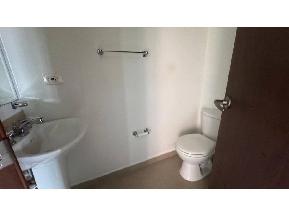 EN RENTA APARTAMENTO EN ALAMOS PEREIRA — foto 6