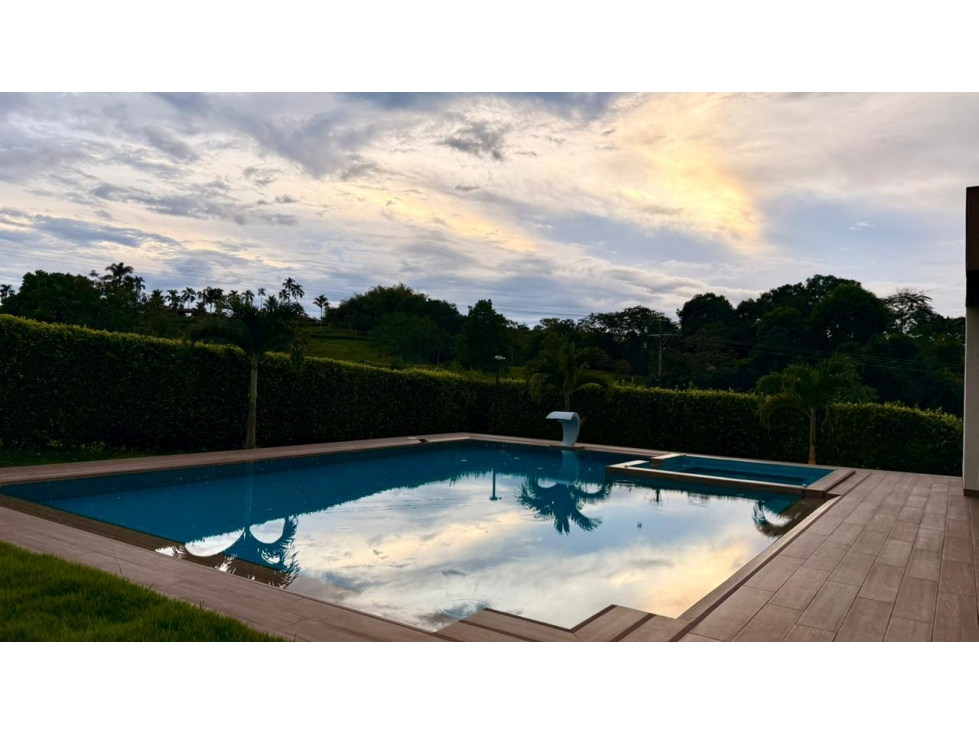 EN VENTA CASA CAMPESTRE DE LUJO EN CERRITOS PEREIRA