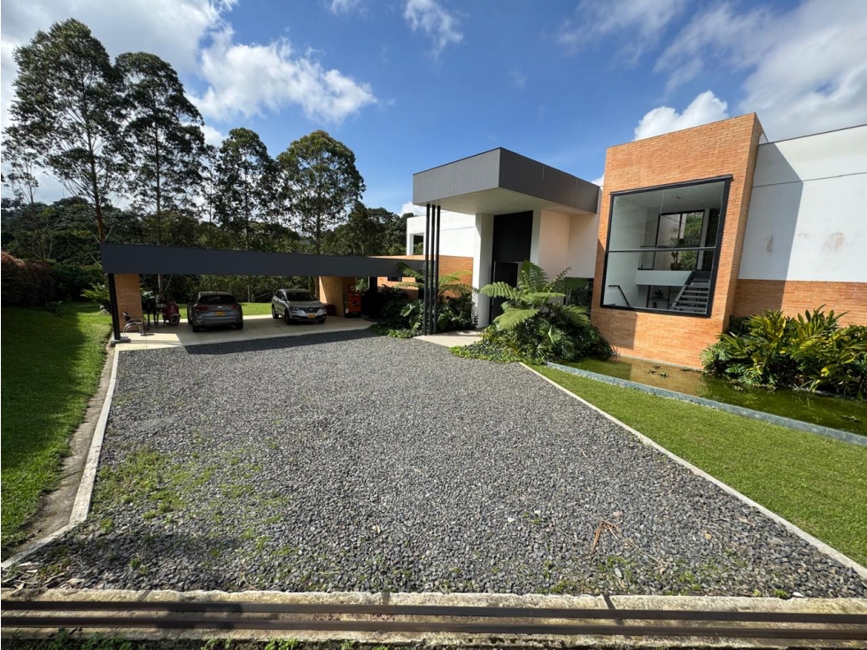 EN VENTA CASA CAMPESTRE VÍA ARMENIA PEREIRA — foto 2