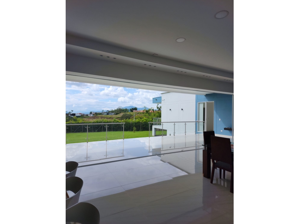 EN VENTA MODERNA CASA CAMPESTRE VIA ARMENIA - PEREIRA — foto 3