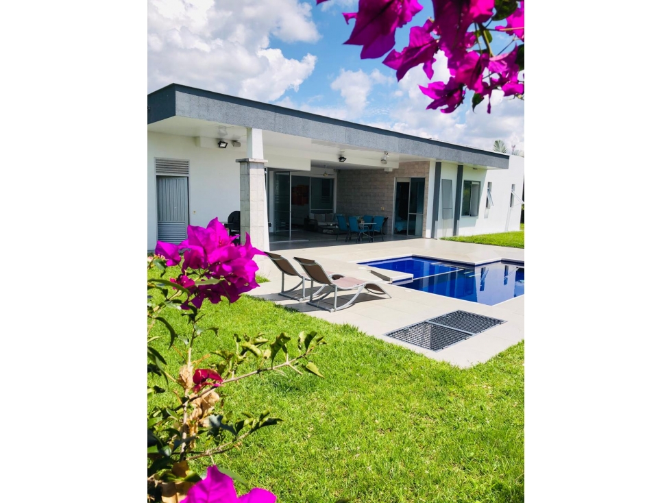 VENTA CASA CAMPESTRE PUEBLITO CAFETERO PEREIRA