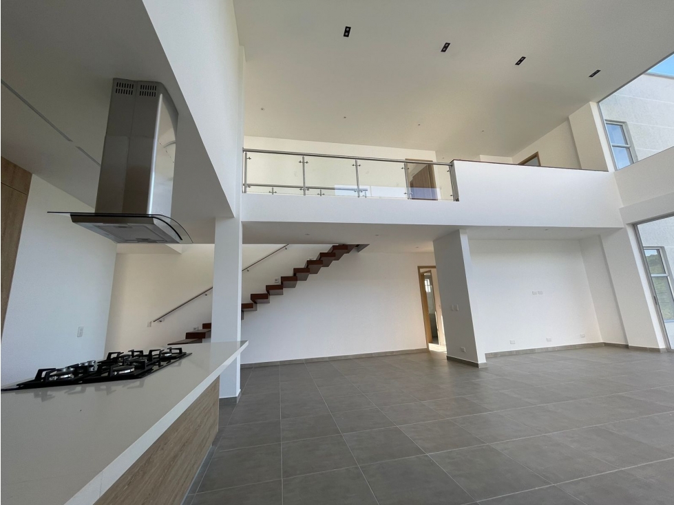 EN VENTA CASA CAMPESTRE VIA CARTAGO - ZARAGOZA