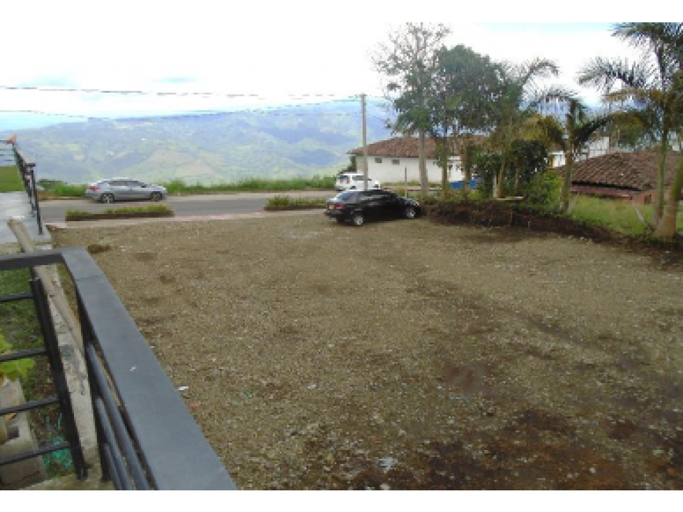 EN VENTA PROPIEDAD CON 6 LOCALES COMERCIALES EN BELALCAZAR CALDAS - 5