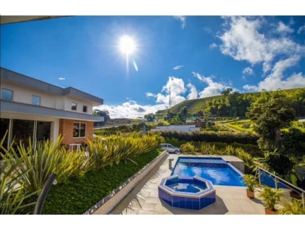 EN VENTA CASA CAMPESTRE VIA CONDINA PEREIRA