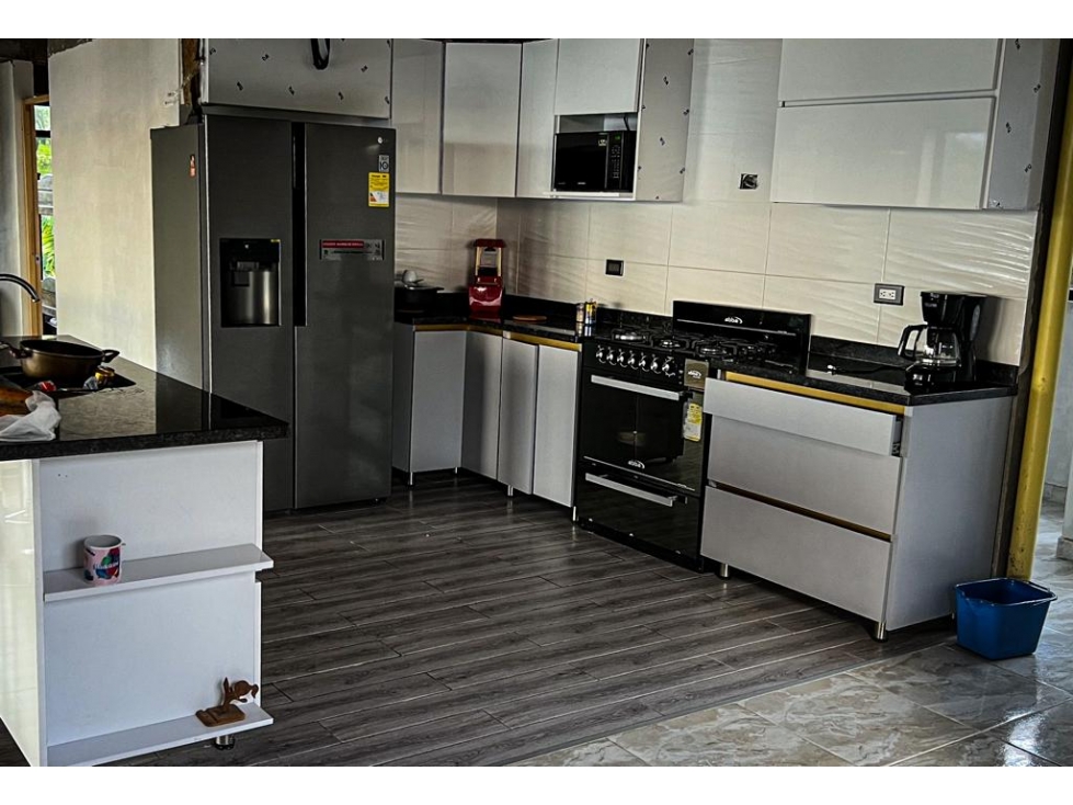 EN VENTA FINCA CON DOS VIVIENDAS TERRENO 7346 MTS2 — foto 3