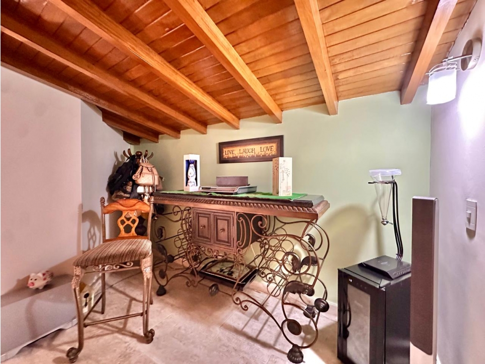 VENTA PENTHOUSE DÚPLEX EN LAURELES — foto 2