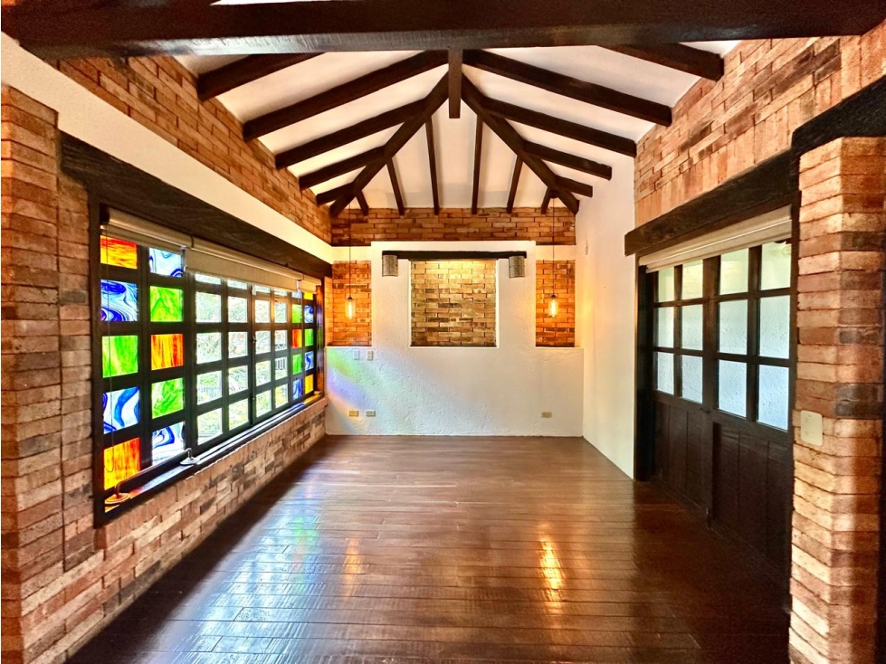 Casa campestre para la venta en el escobero