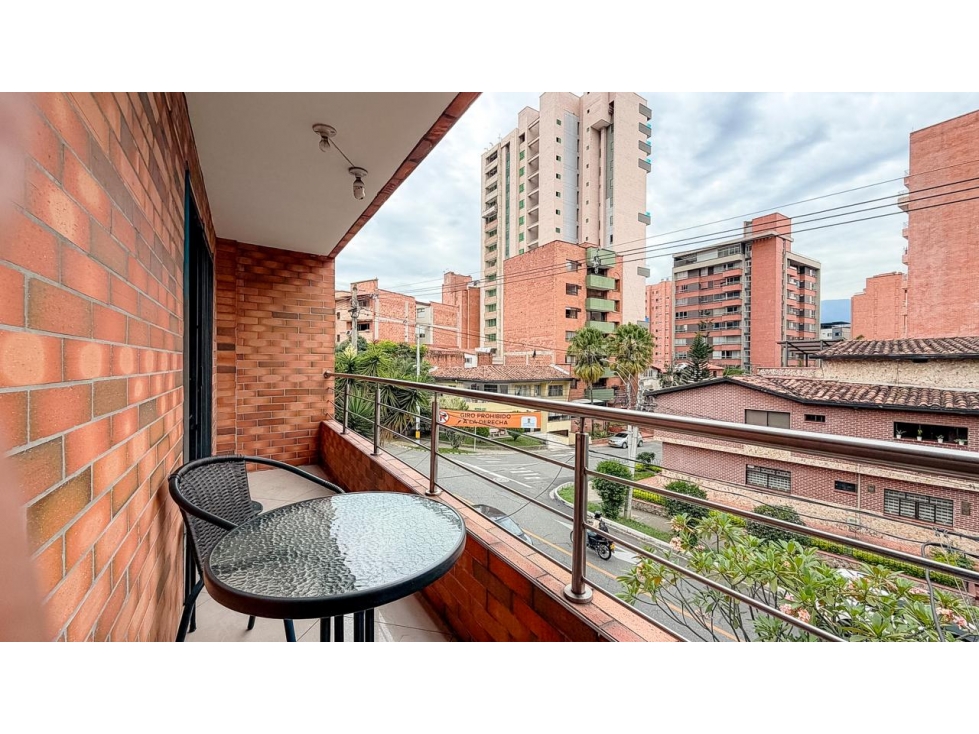 Apartamento para la renta amoblada en Laureles, piso 3
