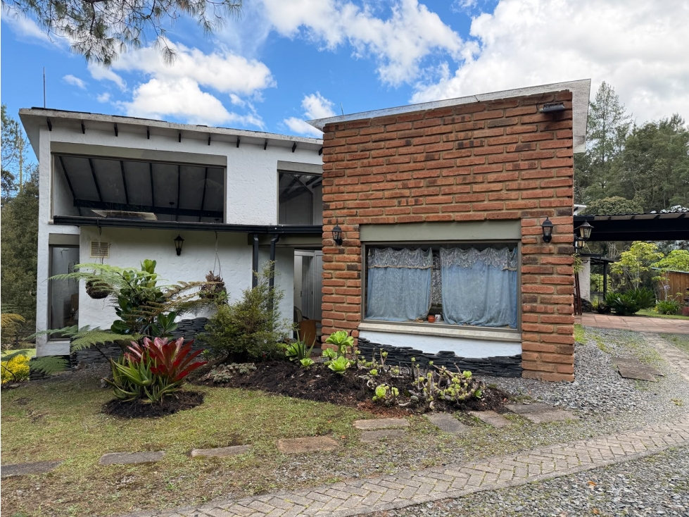 Casa Campestre cerca al Mall Le Mont